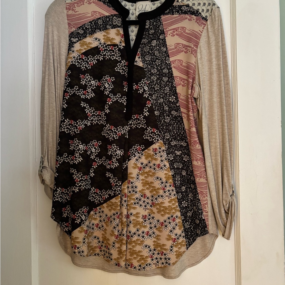 Cream and Black Asymmetrical Long Sleeve Tunic